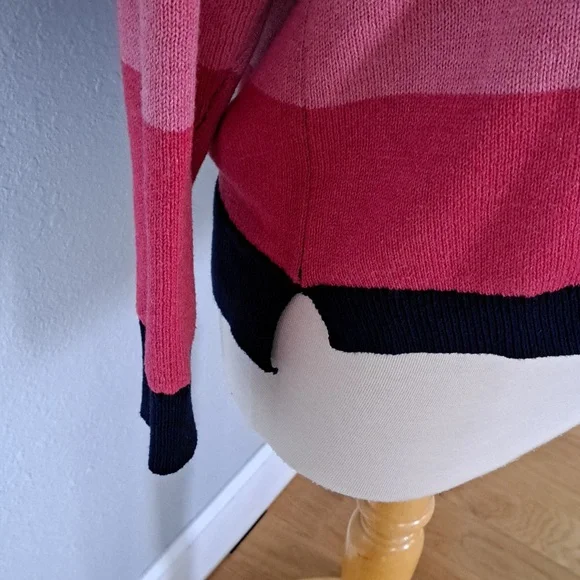 CHAPS V-Neck Sweater | PXL - Picture 3 of 6